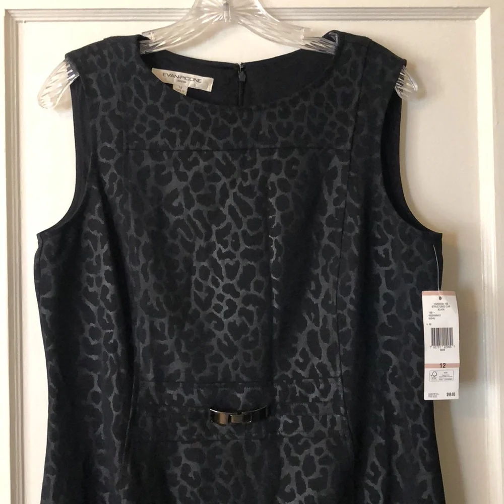 Evan-Picone Black Leopard Sheath Dress Structured Lined Buckle Detail LBD 12 NEW - Picture 3 of 14
